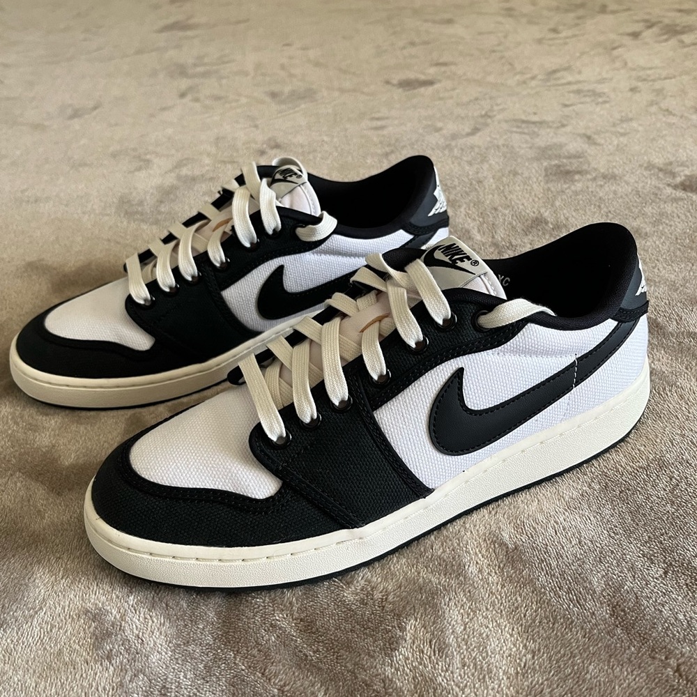 Jordan 1 Low AJKO Canvas size 9